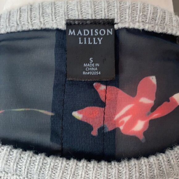 Sheer back sweater - Picture 6 of 7